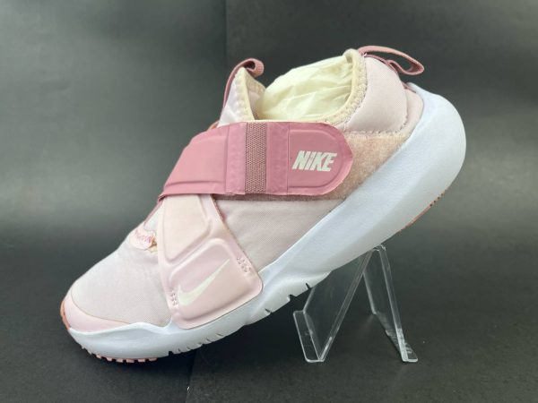 NIKE 21.0CM