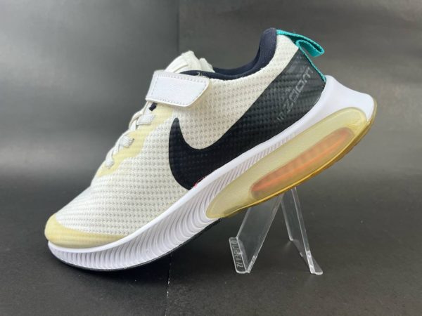 NIKE 21.0CM