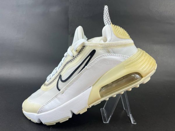 NIKE 22.0CM